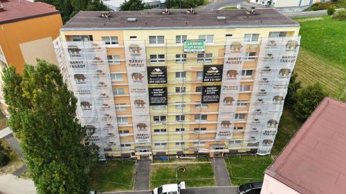 Nater-fasad-se-zarukou-SchwarzPro-5